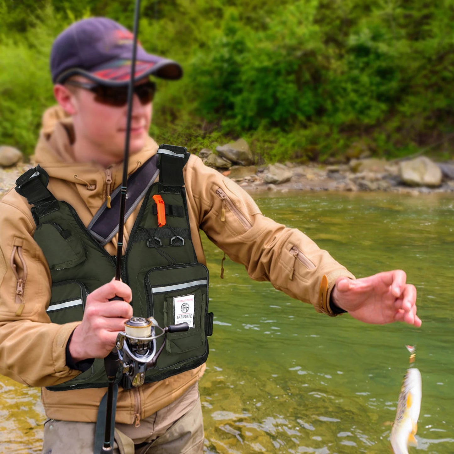 Men's Waterproof Fishing Vest with Multi Pockets and Adjustable Fit 2022