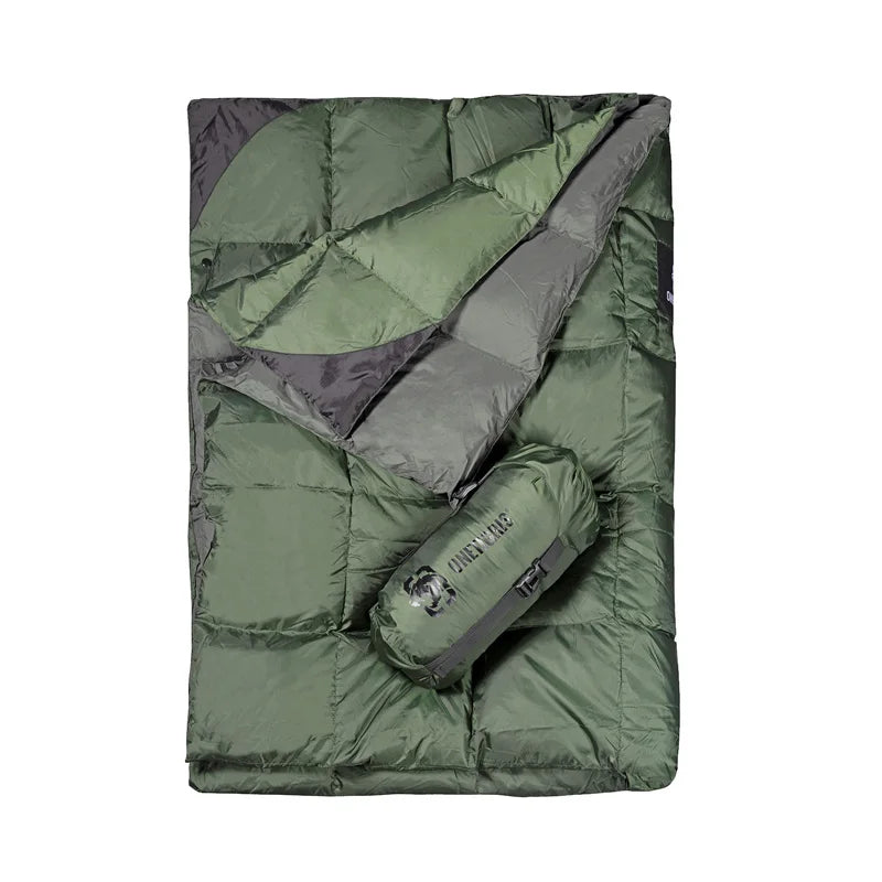OneTigris Foldable Camping Blanket 3-Season 1-Person Quilt