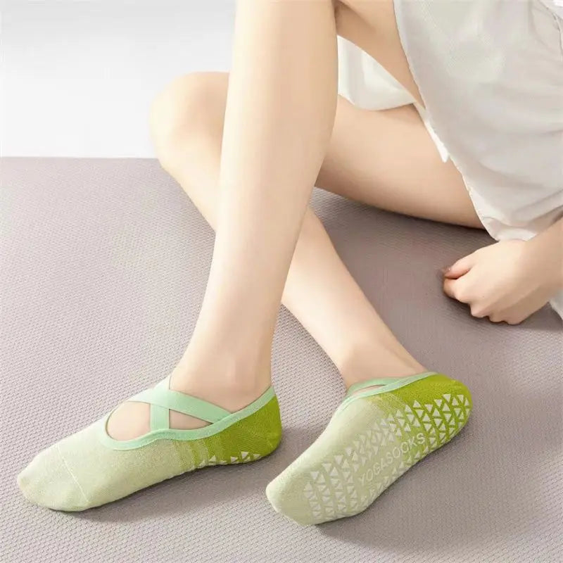 Women Yoga Gradient Silicone Non Slip No Show Pilates Grip Socks