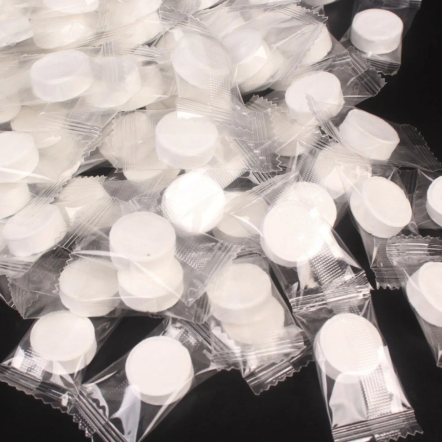 Portable Compressed Bath Towels Pack 10 To 100 Disposable Makeup Wipes Nonwoven